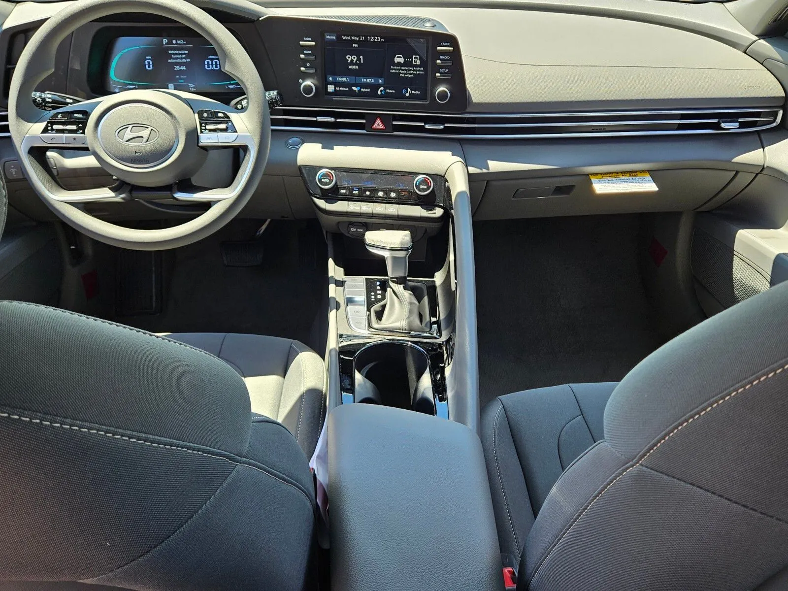 2025 Hyundai Elantra Blue - Photo 8