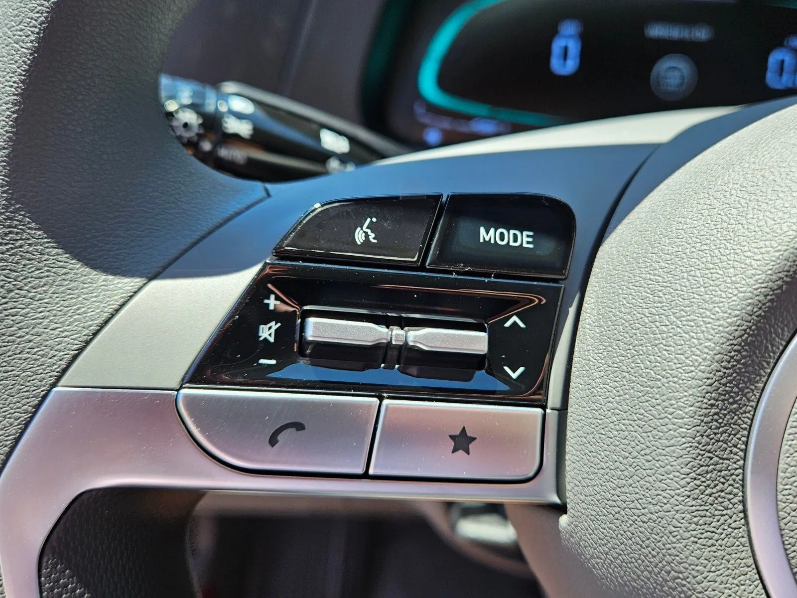 2025 Hyundai Elantra Blue - Photo 23