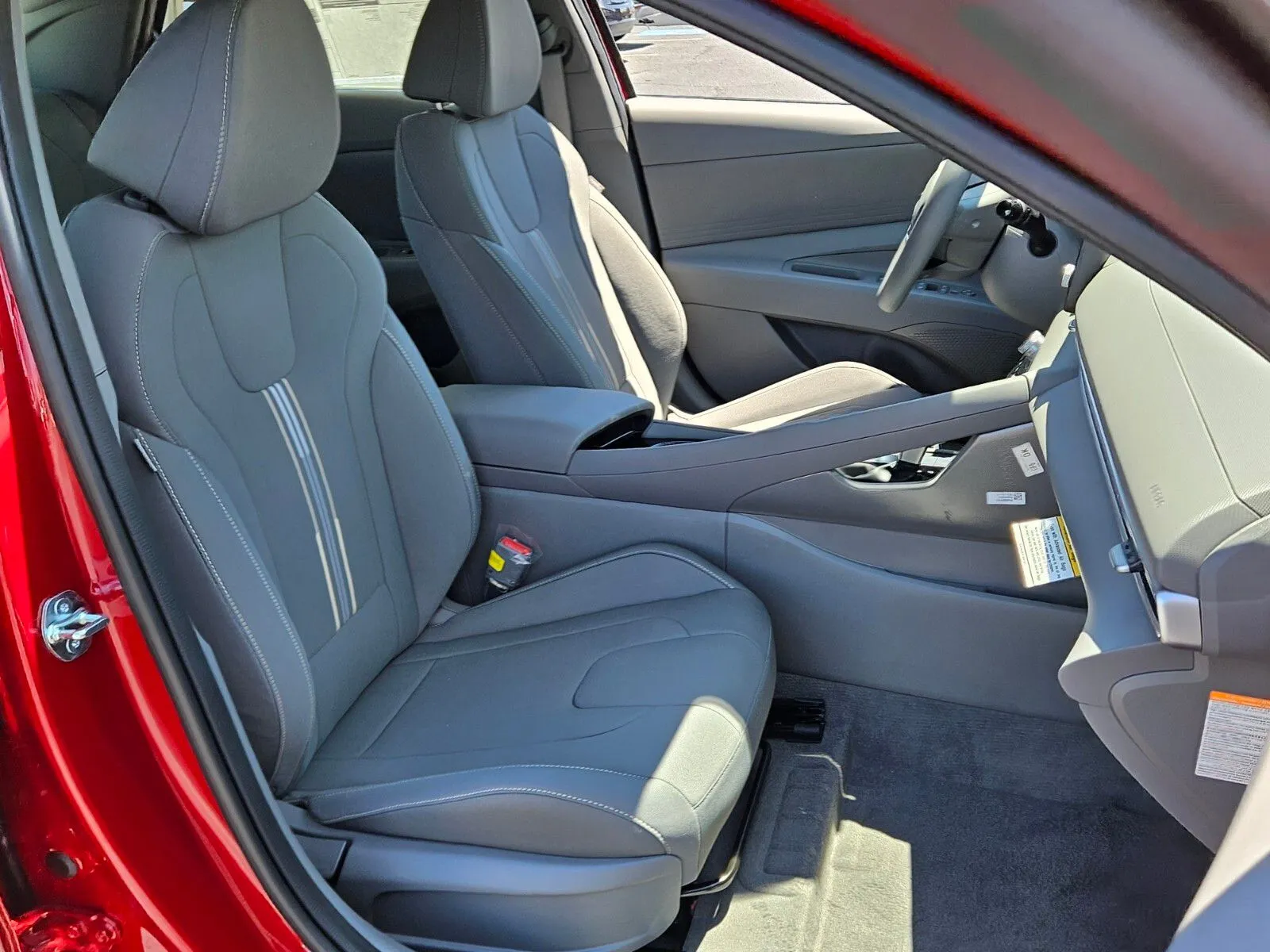 2025 Hyundai Elantra Blue - Photo 15