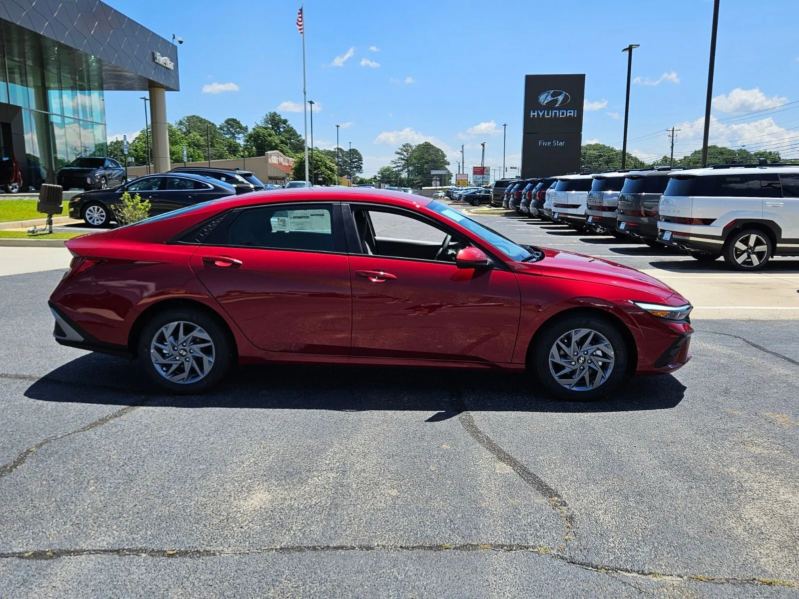 2025 Hyundai Elantra Blue - Photo 13