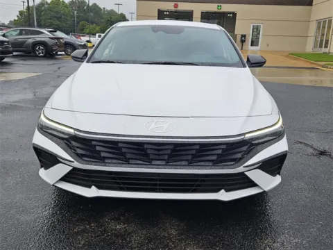 Photos of 2025 Hyundai Elantra SEL Sport for sale in Warner Robins, GA at ALM Hyundai Warner Robins