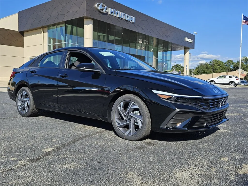 Black 2025 Hyundai Elantra SEL Sport for sale in Warner Robins, GA