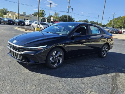Another view of 2025 Hyundai Elantra SEL Sport for sale in Warner Robins, GA at ALM Hyundai Warner Robins