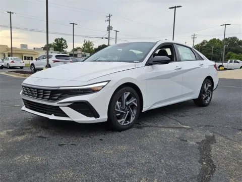 Another view of 2025 Hyundai Elantra SEL Sport for sale in Warner Robins, GA at ALM Hyundai Warner Robins