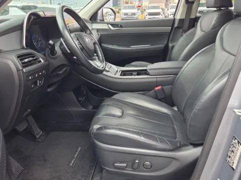 More photos of 2020 Hyundai Palisade SEL at Hyundai Warner Robins, GA