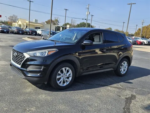 Another view of 2019 Hyundai Tucson SE for sale in Warner Robins, GA at ALM Hyundai Warner Robins