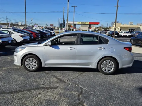 More photos of 2019 Kia Rio S at ALM Hyundai Warner Robins, GA