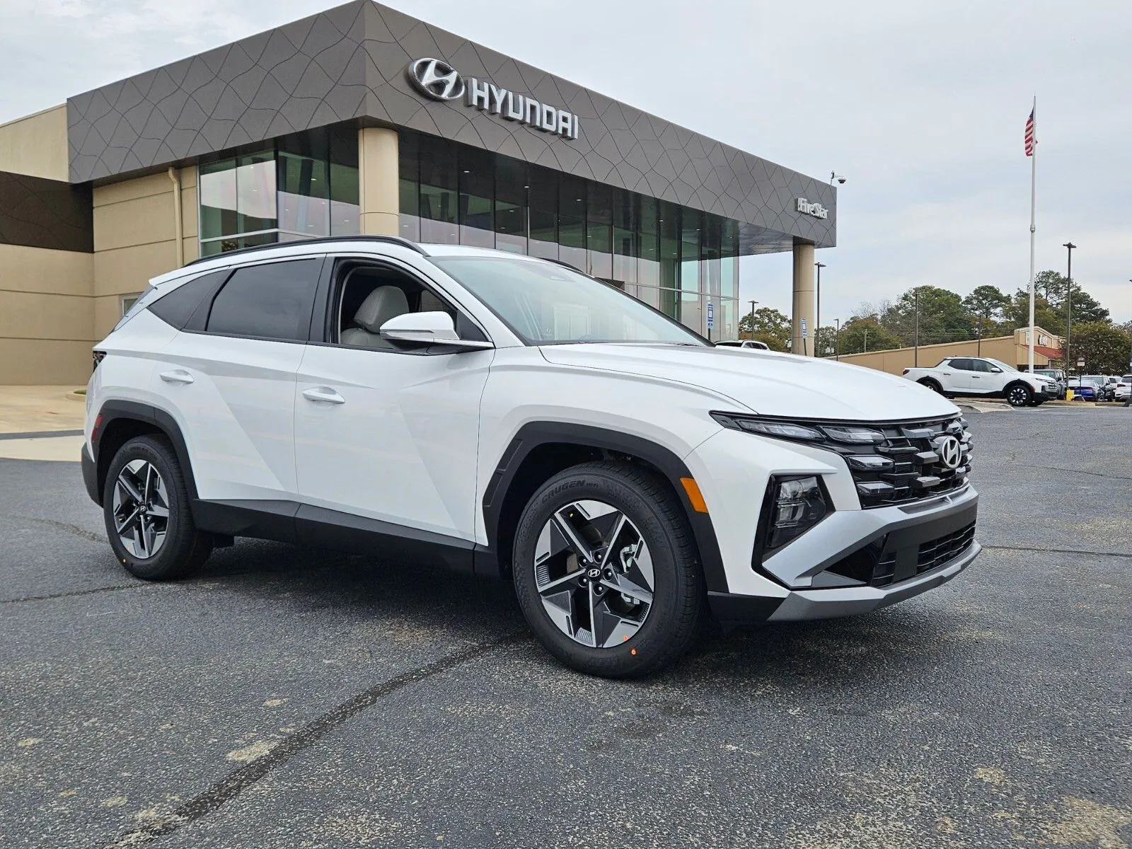 White 2026 Hyundai Tucson SEL Premium for sale in Warner Robins, GA