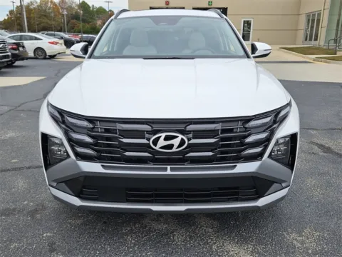 Photos of 2026 Hyundai Tucson SEL Premium for sale in Warner Robins, GA at ALM Hyundai Warner Robins