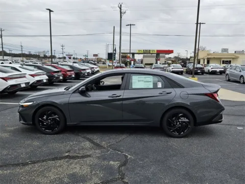 More photos of 2026 Hyundai Elantra SEL Sport at ALM Hyundai Warner Robins, GA