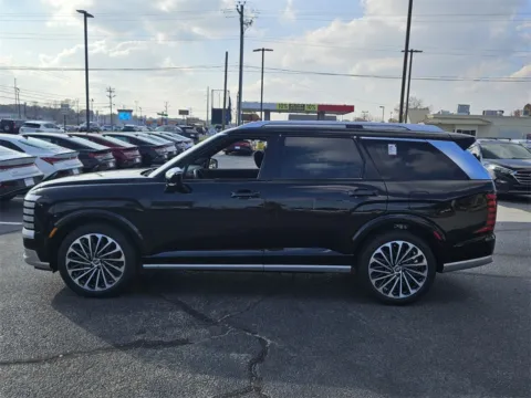 More photos of 2026 Hyundai Palisade Hybrid Calligraphy at ALM Hyundai Warner Robins, GA