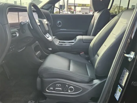 More photos of 2026 Hyundai Palisade Hybrid Calligraphy at ALM Hyundai Warner Robins, GA