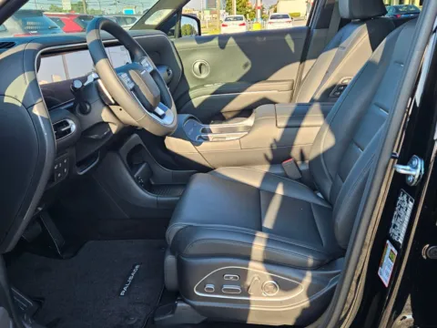 More photos of 2026 Hyundai Palisade Calligraphy at Hyundai Warner Robins, GA