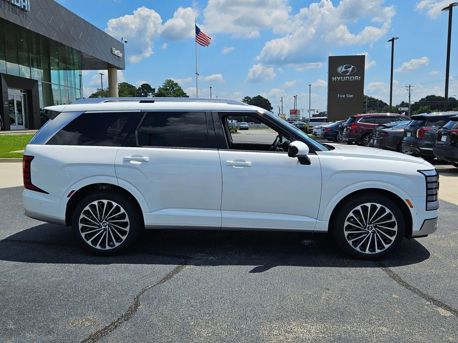 2026 Hyundai Palisade Calligraphy - Photo 13