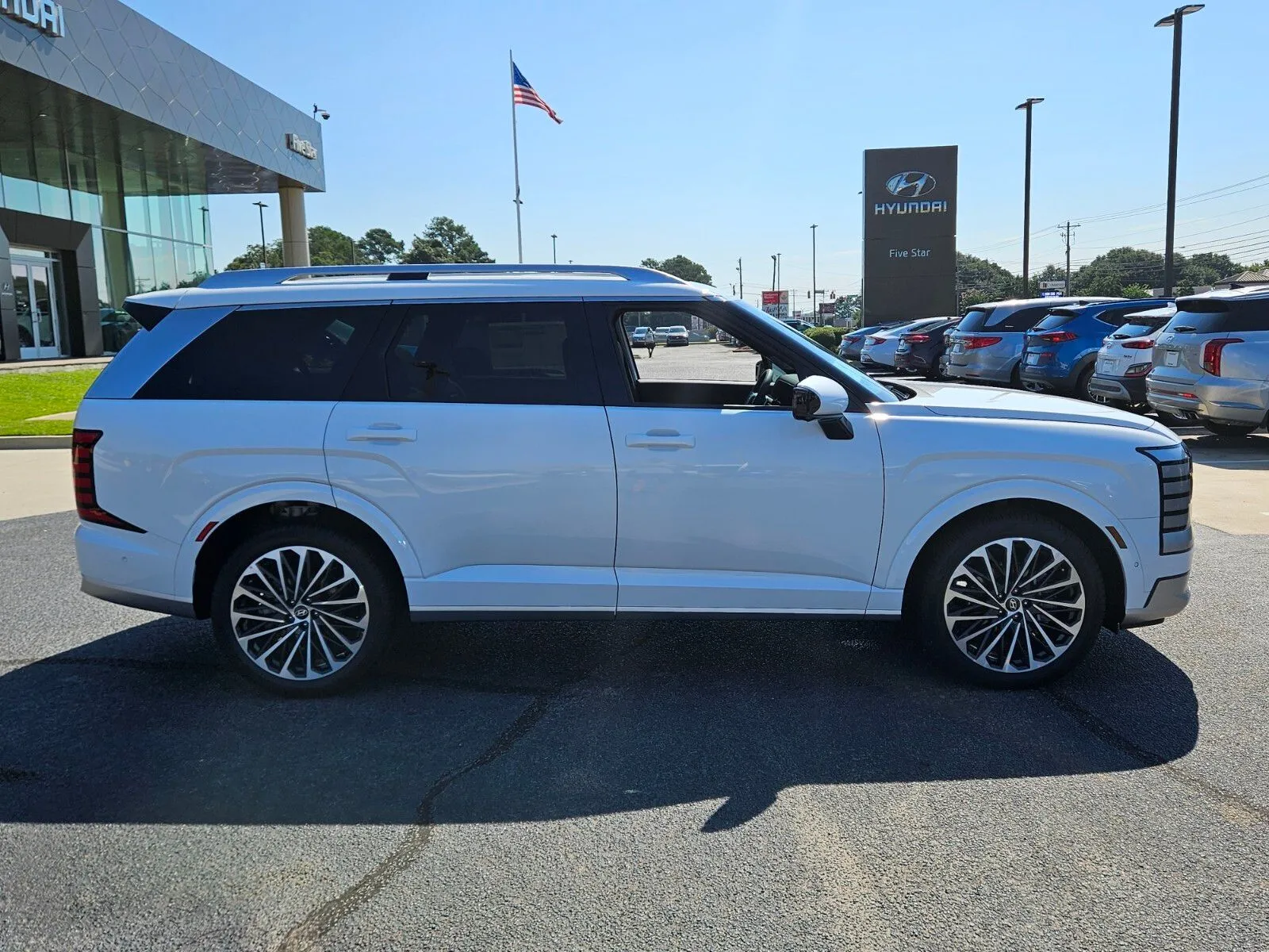 2026 Hyundai Palisade Calligraphy - Photo 12