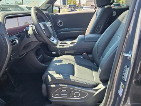 More photos of 2026 Hyundai Palisade Calligraphy at Hyundai Warner Robins, GA