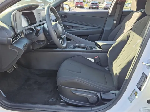 More photos of 2026 Hyundai Elantra SEL Sport at ALM Hyundai Warner Robins, GA