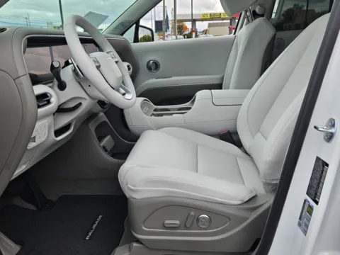 More photos of 2026 Hyundai Palisade Limited at Hyundai Warner Robins, GA