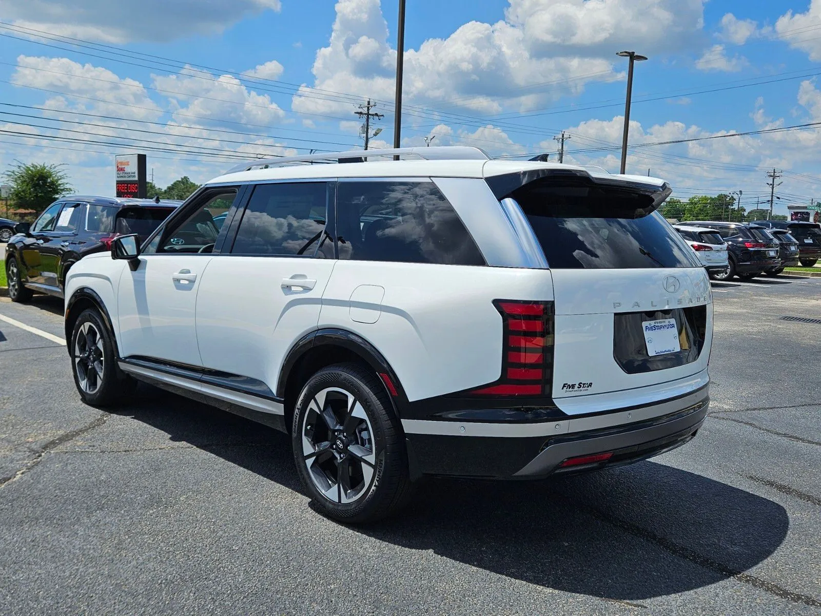 2026 Hyundai Palisade Limited - Photo 10