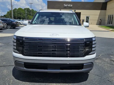 Photos of 2026 Hyundai Palisade Limited for sale in Warner Robins, GA at ALM Hyundai Warner Robins