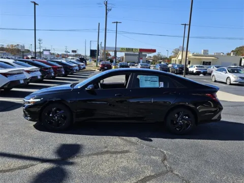 More photos of 2026 Hyundai Elantra SEL Sport at ALM Hyundai Warner Robins, GA