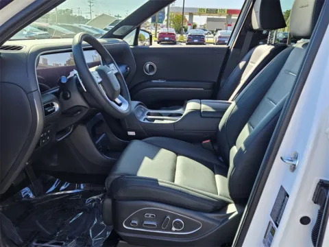 More photos of 2026 Hyundai Palisade Calligraphy at ALM Hyundai Warner Robins, GA