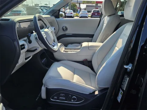 More photos of 2026 Hyundai Palisade Calligraphy at ALM Hyundai Warner Robins, GA