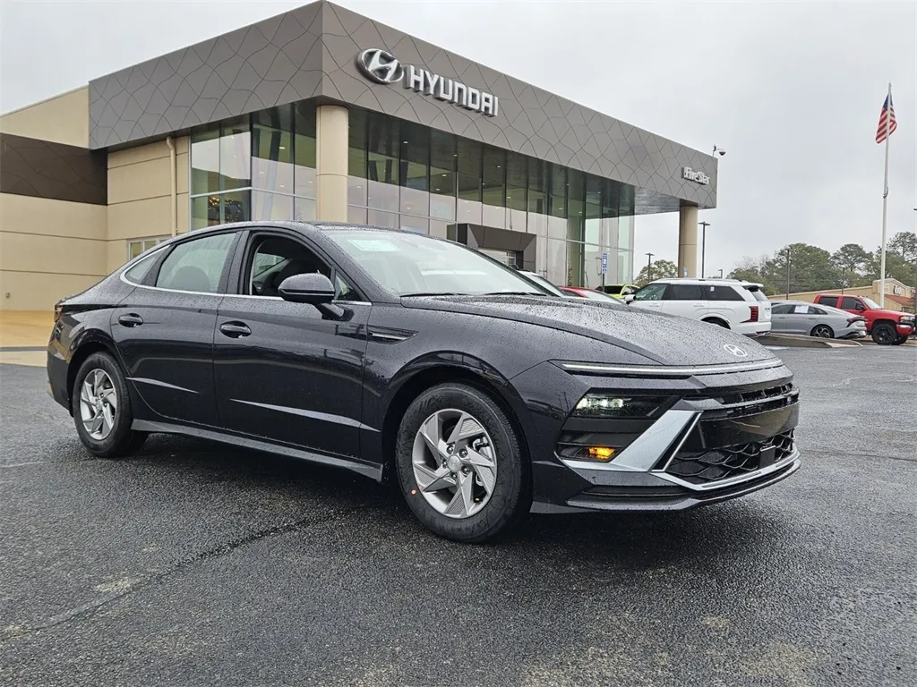 Blue 2026 Hyundai Sonata SE for sale in Warner Robins, GA