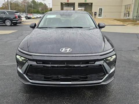 Photos of 2026 Hyundai Sonata SE for sale in Warner Robins, GA at ALM Hyundai Warner Robins