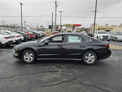 More photos of 2026 Hyundai Sonata SE at ALM Hyundai Warner Robins, GA