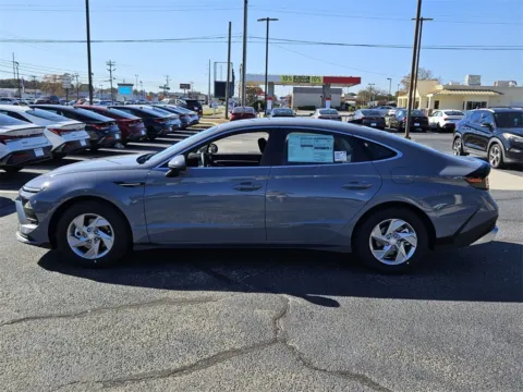 More photos of 2026 Hyundai Sonata SE at ALM Hyundai Warner Robins, GA