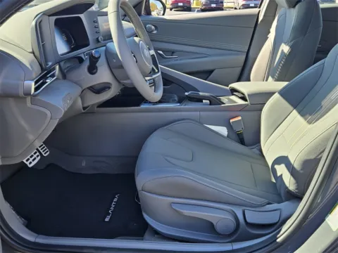 More photos of 2026 Hyundai Elantra SEL Sport at ALM Hyundai Warner Robins, GA