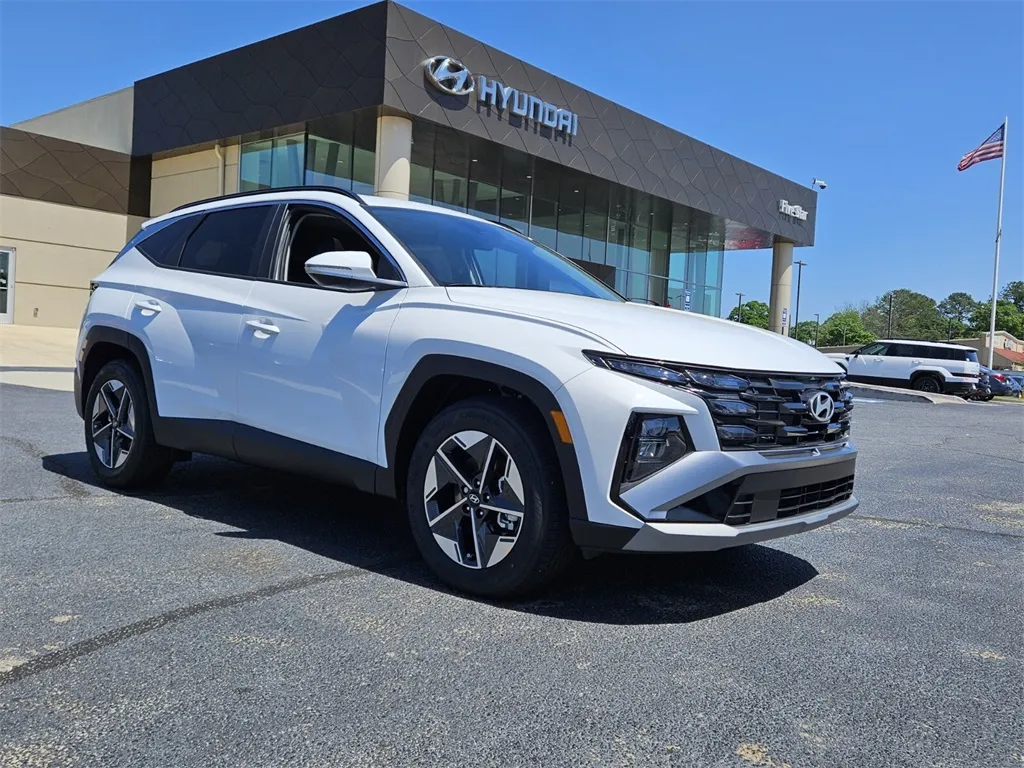 White 2025 Hyundai Tucson SEL Convenience for sale in Warner Robins, GA