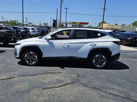 More photos of 2025 Hyundai Tucson SEL Convenience at ALM Hyundai Warner Robins, GA