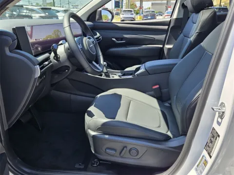 More photos of 2025 Hyundai Tucson SEL Convenience at ALM Hyundai Warner Robins, GA