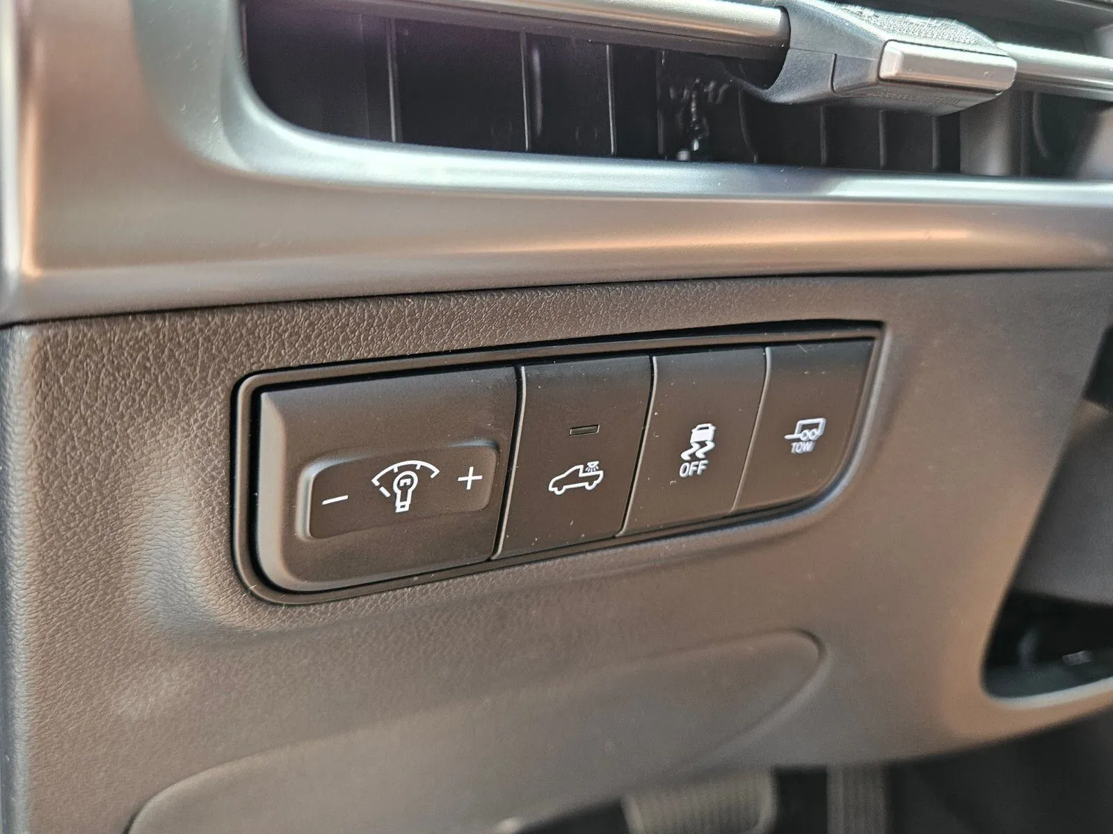 2025 Hyundai Santa Cruz Limited - Photo 26