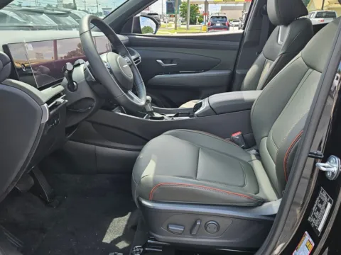 More photos of 2025 Hyundai Santa Cruz Limited at Hyundai Warner Robins, GA