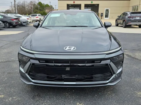 Photos of 2026 Hyundai Sonata SE for sale in Warner Robins, GA at Hyundai Warner Robins