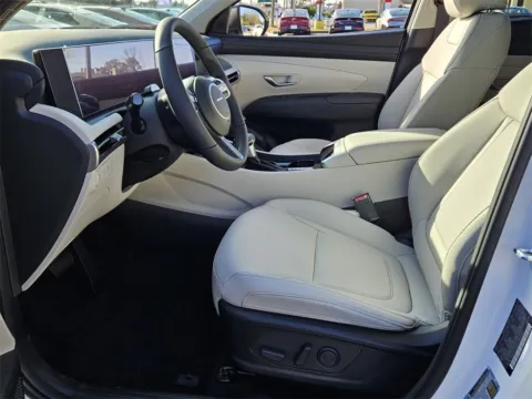 More photos of 2026 Hyundai Tucson SEL Premium at ALM Hyundai Warner Robins, GA