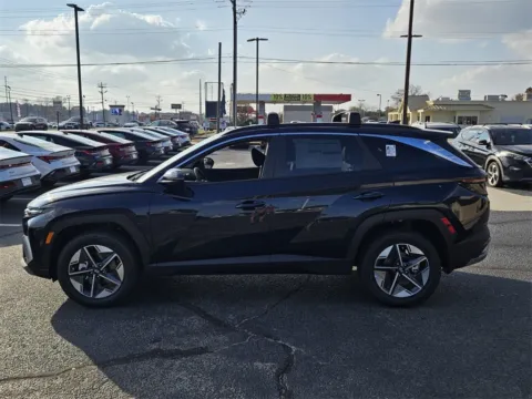 More photos of 2026 Hyundai Tucson Hybrid SEL Convenience at ALM Hyundai Warner Robins, GA