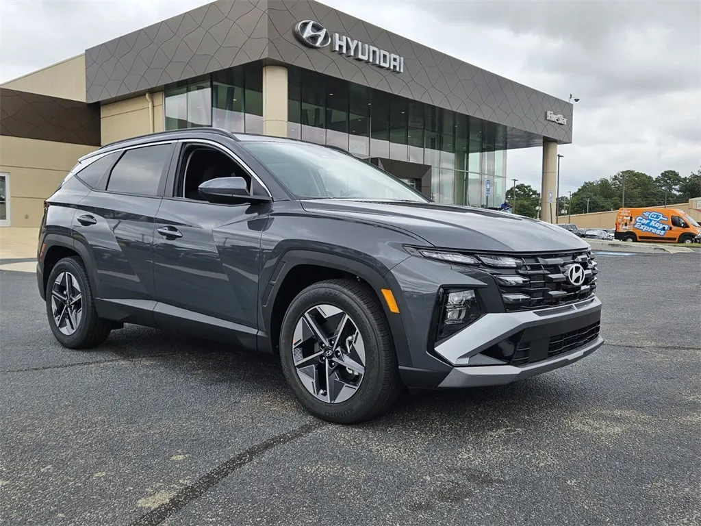 Gray 2026 Hyundai Tucson SEL for sale in Warner Robins, GA