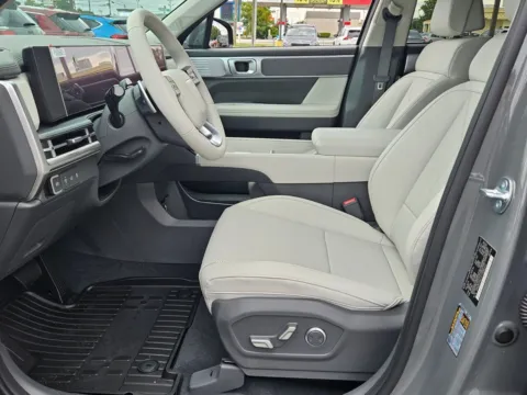 More photos of 2026 Hyundai Santa Fe Hybrid SEL at Hyundai Warner Robins, GA