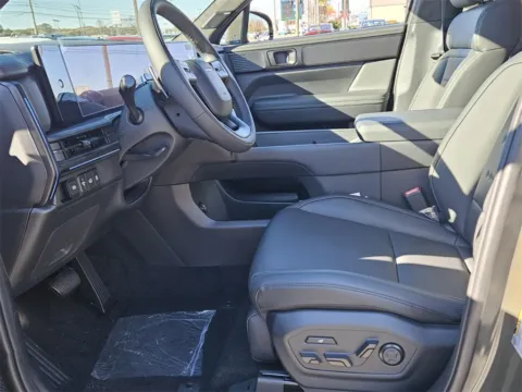 More photos of 2026 Hyundai Santa Fe Hybrid Calligraphy at ALM Hyundai Warner Robins, GA