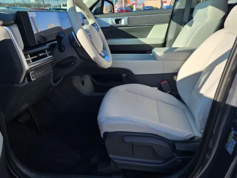 More photos of 2026 Hyundai Santa Fe Hybrid SE at Hyundai Warner Robins, GA