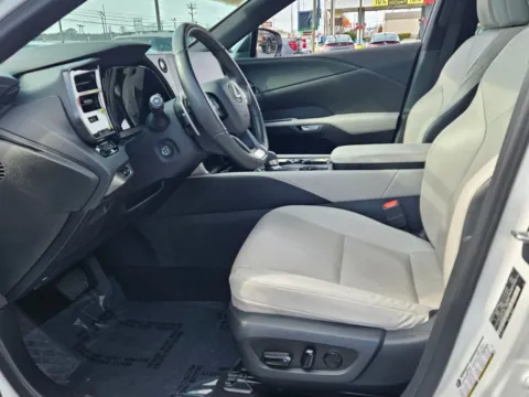 More photos of 2023 Lexus RX 350 Premium Plus at Hyundai Warner Robins, GA
