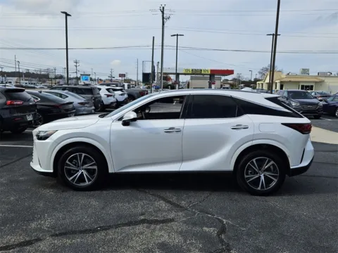 More photos of 2023 Lexus RX at Hyundai Warner Robins, GA