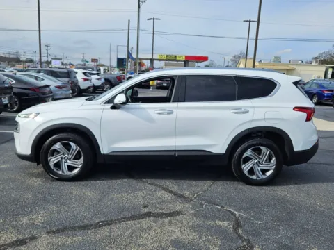 More photos of 2023 Hyundai Santa Fe SEL at Hyundai Warner Robins, GA
