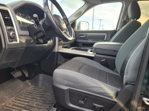 More photos of 2015 Ram 1500 Lone Star at Hyundai Warner Robins, GA