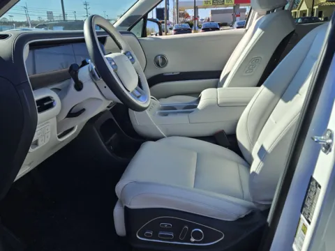 More photos of 2026 Hyundai Palisade Calligraphy at Hyundai Warner Robins, GA