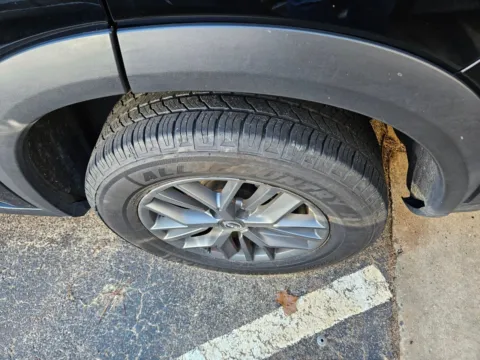 More photos of 2024 Nissan Rogue S at Hyundai Warner Robins, GA